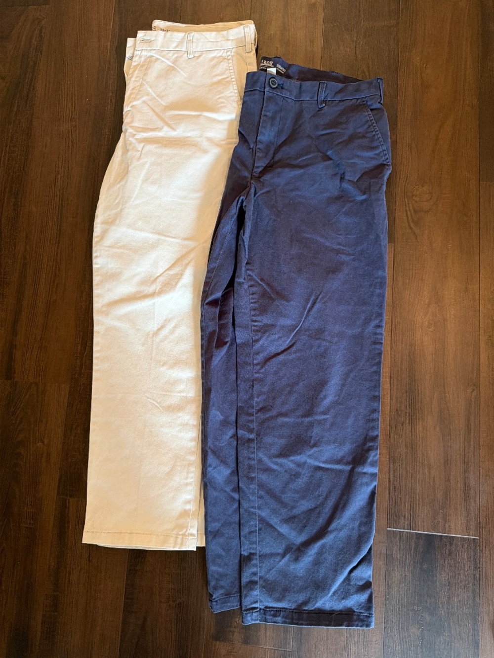 Set of Men’s Izod Saltwater Chino Pants